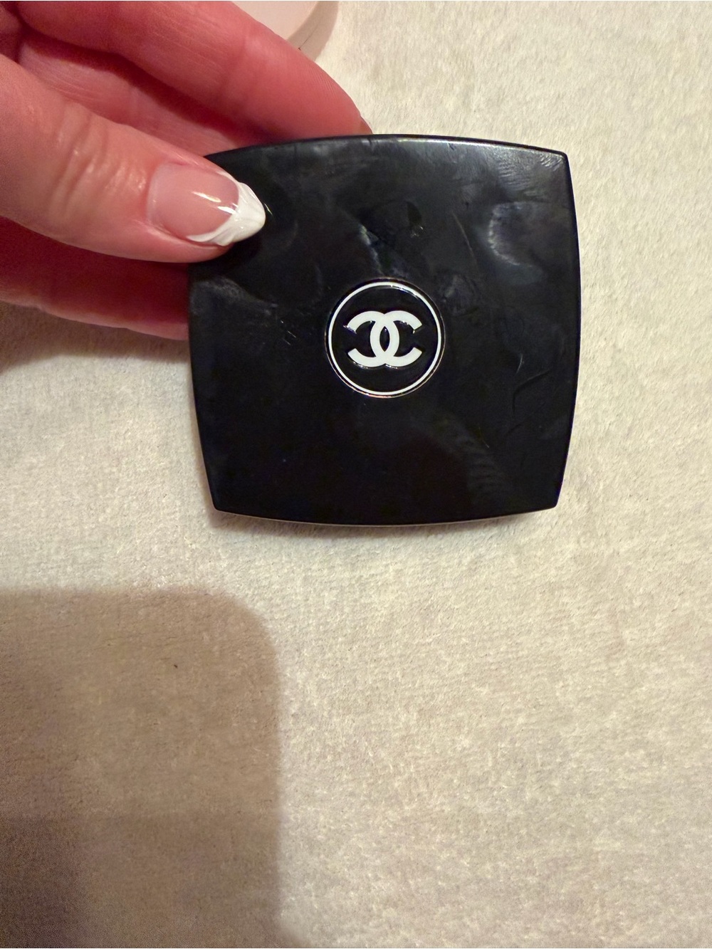 Chanel blush number 72 Rose initial